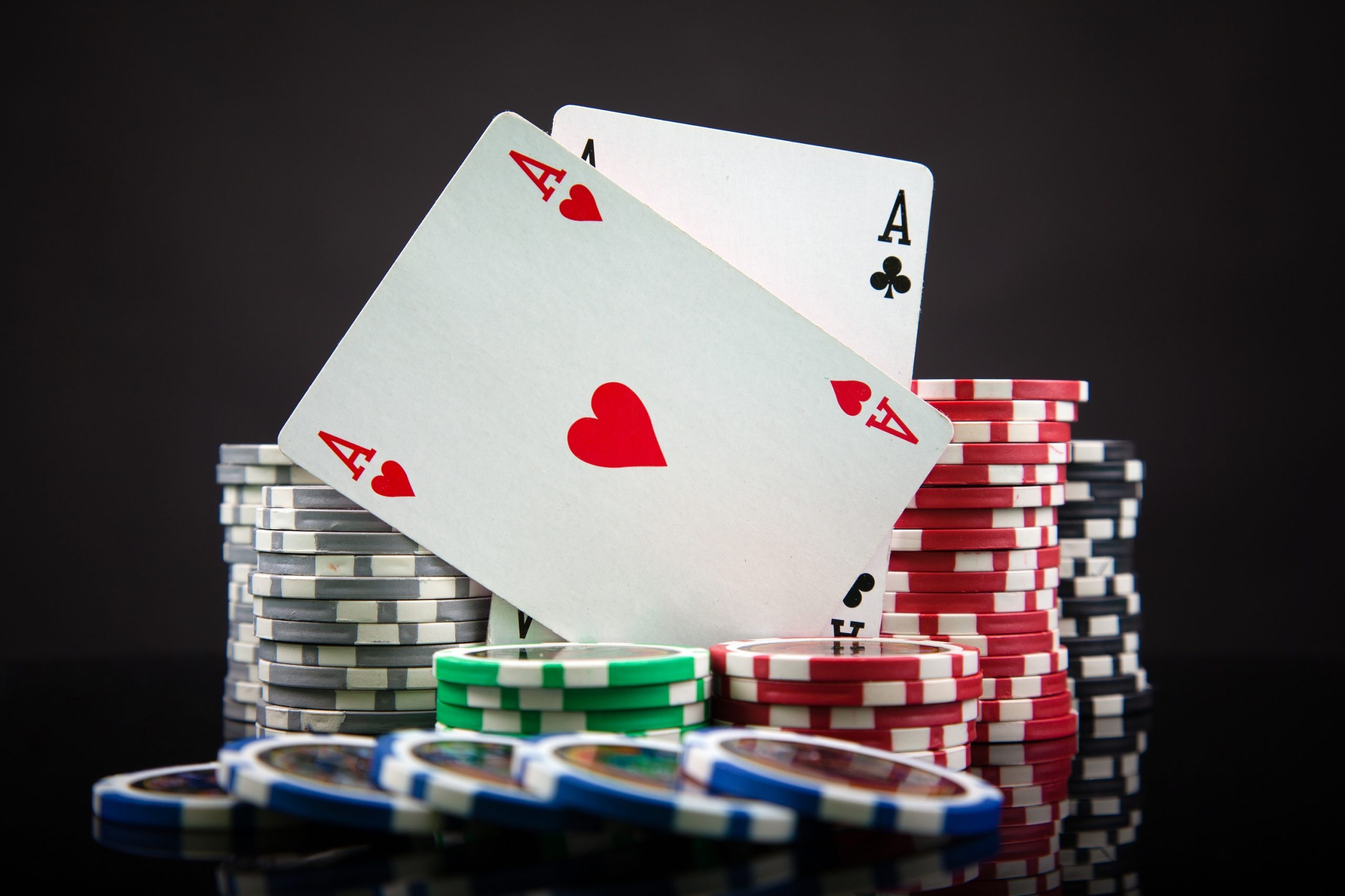 Poker Online Gacor Jutaan Keberuntungan Bermain Permainan Judi